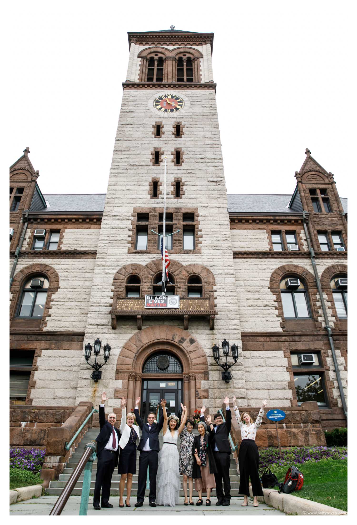 One last photo was taken of the group in front of Cambridge City Hall 